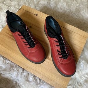 Cloud Footwear NIB Red Naja Sneakers